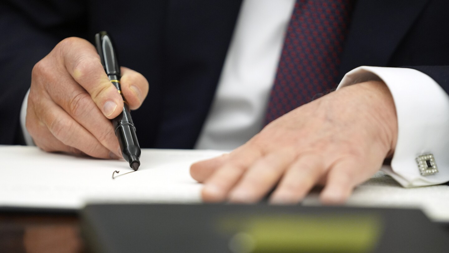 trump-rescinds-biden’s-executive-order-on-ai-safety-in-attempt-to-diverge-from-his-predecessor