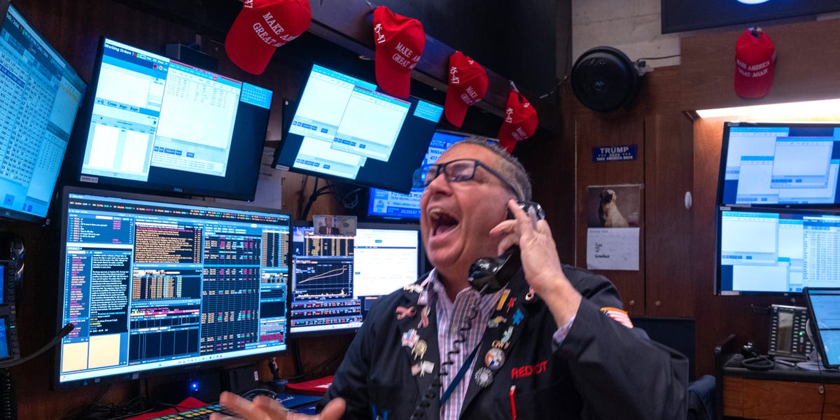 s&p-500-nears-record-high-as-traders-take-in-strong-earnings-results