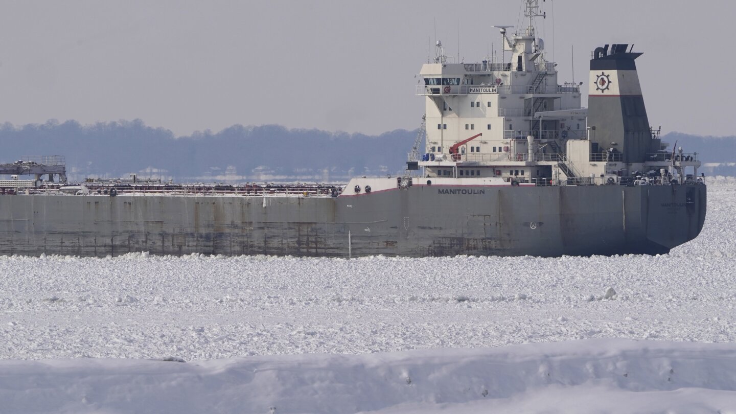 a-canadian-freighter-gets-trapped-in-ice-on-lake-erie