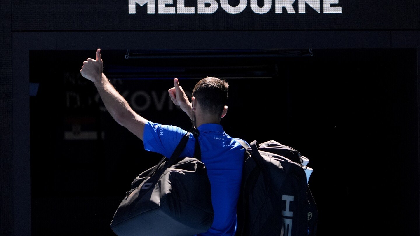 an-injured-novak-djokovic-stops-in-the-australian-open-semifinals-against-alexander-zverev