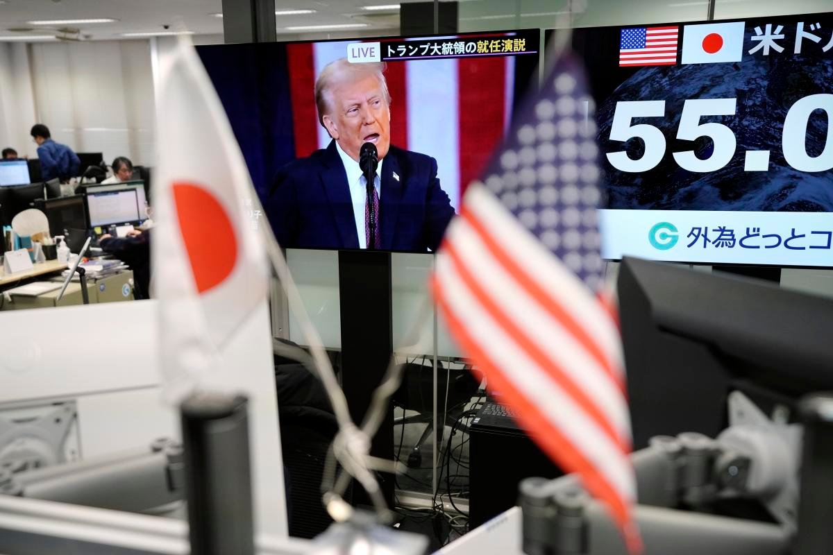 stock-market-today:-asian-shares-gain-after-s&p-500-climbs-to-a-record-and-bank-of-japan-raises-rate