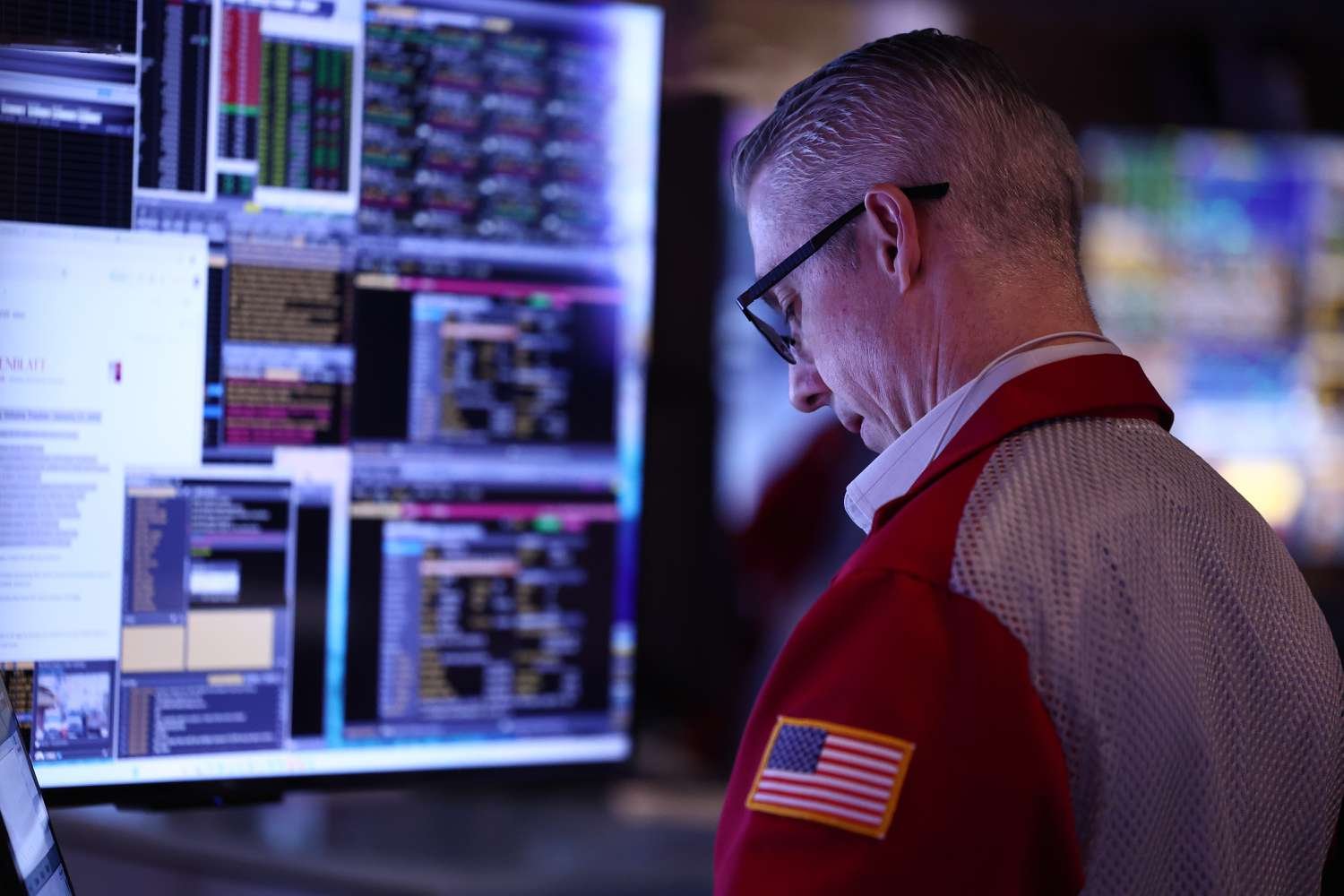 dow-jones-today:-stock-futures-point-to-slightly-lower-open-after-4-day-winning-streak