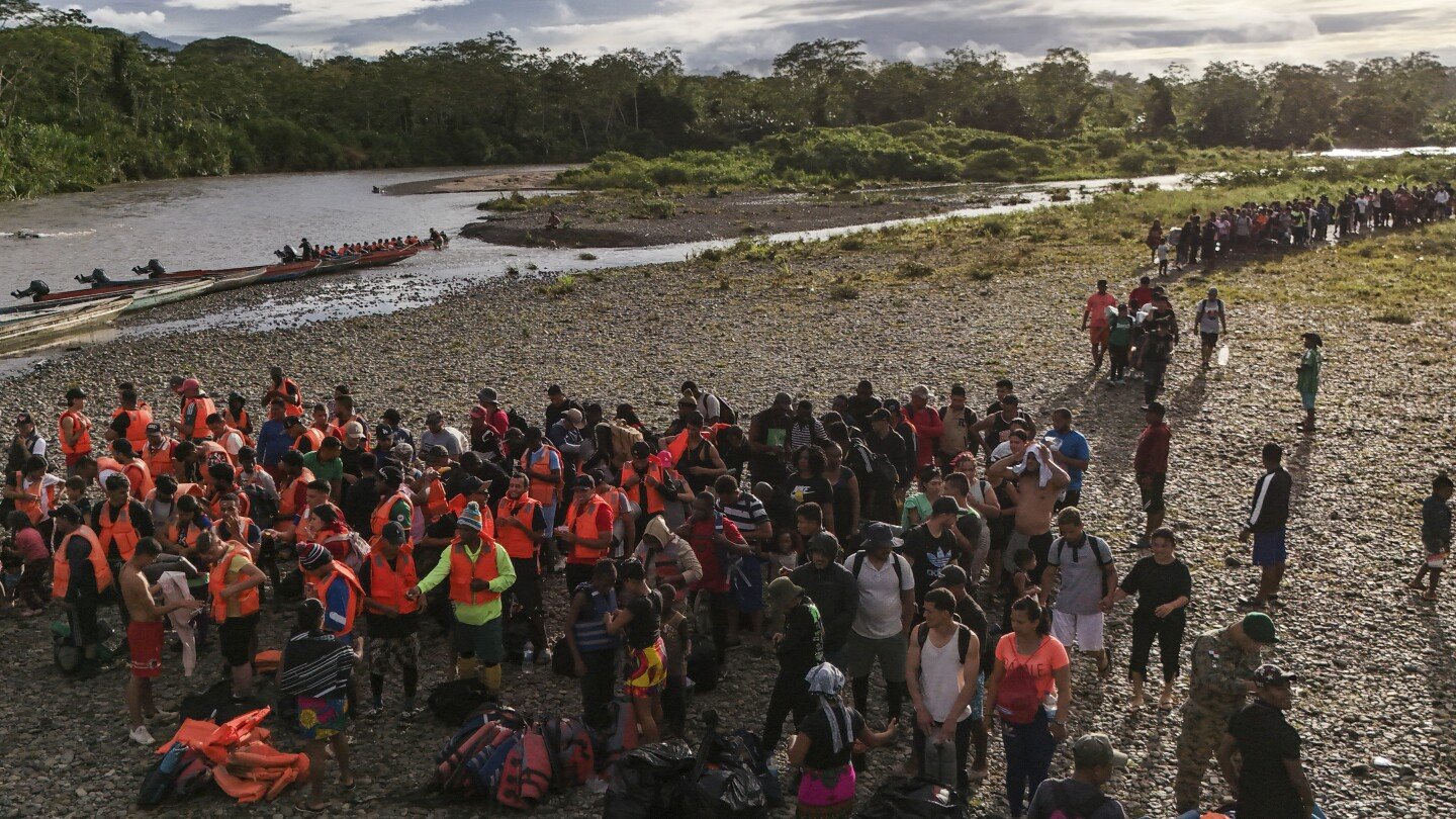 trump-expands-use-of-fast-track-deportation,-which-critics-say-is-prone-to-mistakes