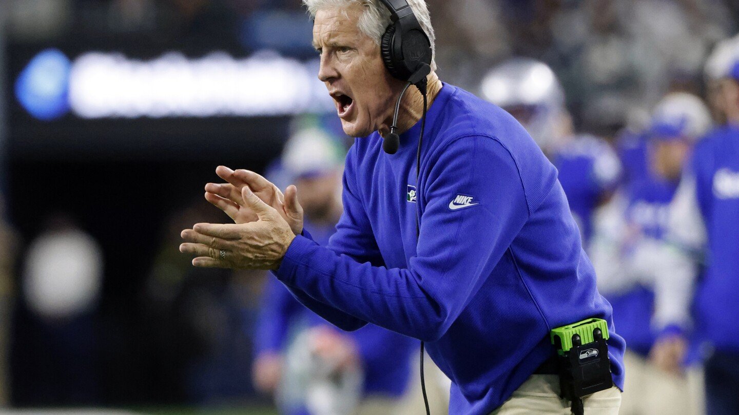 las-vegas-raiders-are-negotiating-a-deal-to-hire-pete-carroll-as-their-head-coach,-ap-source-says
