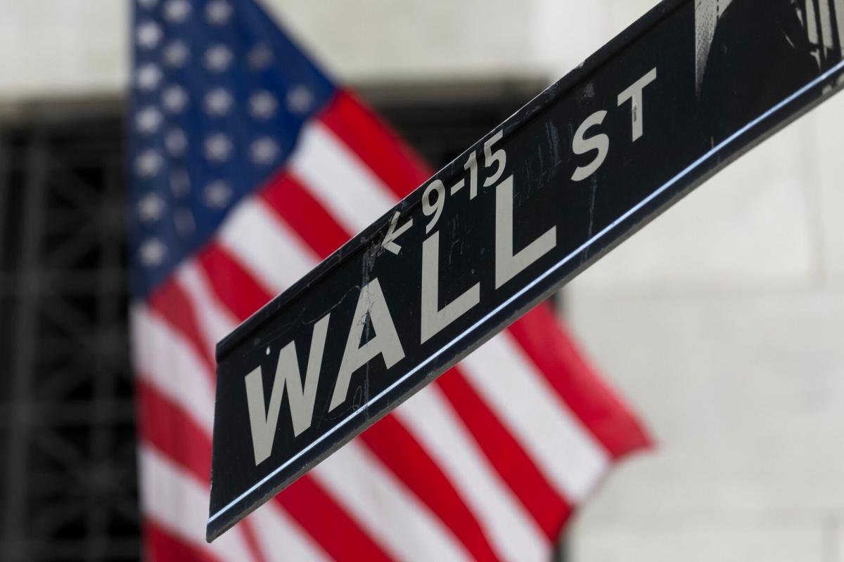 wall-street-enters-darker-age-with-most-stock-trading-now-hidden