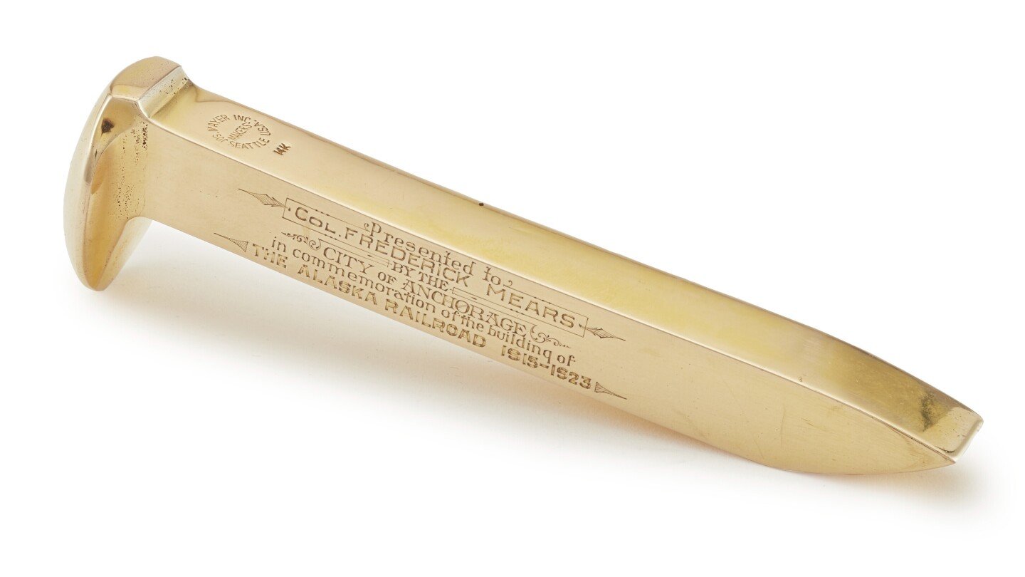 anchorage-museum-among-alaskans-combining-to-win-auction-for-alaska-railroad’s-golden-spike
