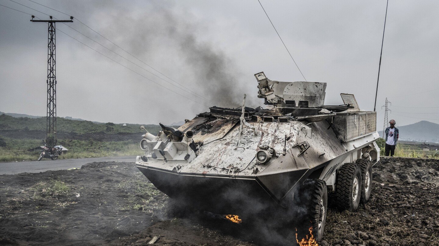 9-un-peacekeepers-injured-as-rebels-close-in-on-eastern-congo’s-main-city