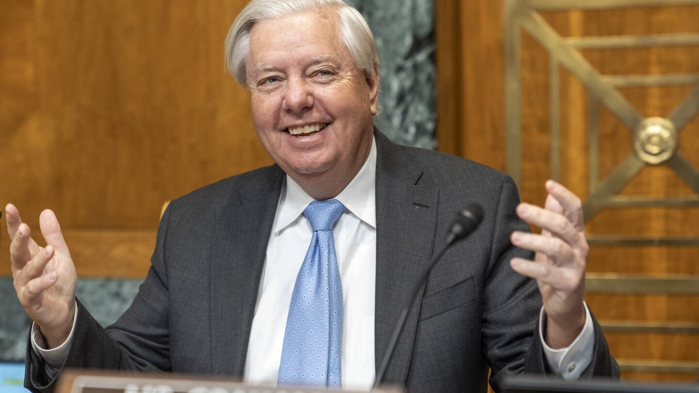 lindsey-graham,-a-top-trump-ally,-says-pardoning-capitol-attackers-sends-‘the-wrong-signal’