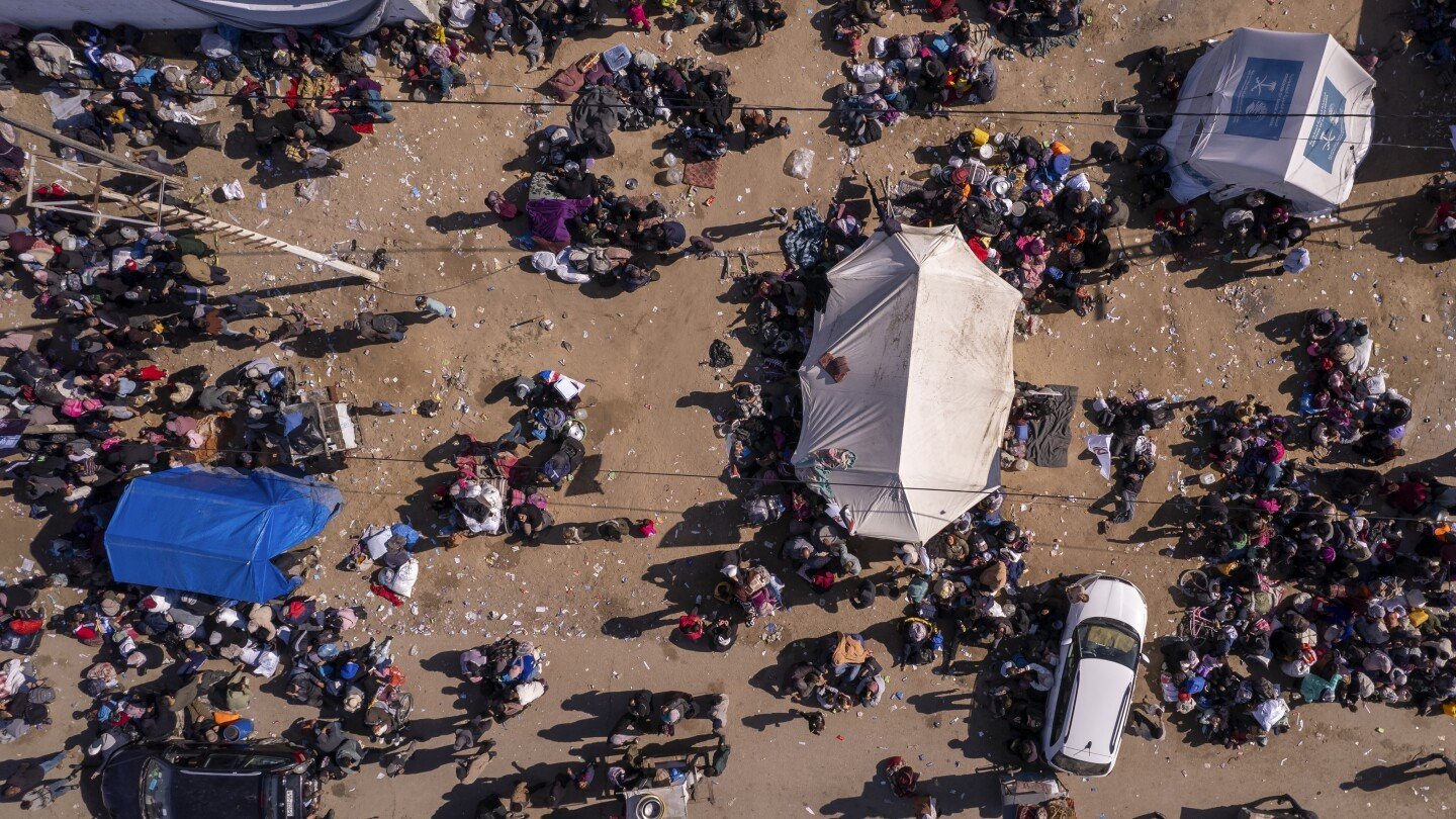 middle-east-latest:-israel-stops-the-return-of-thousands-of-palestinians-till-hamas-frees-hostage