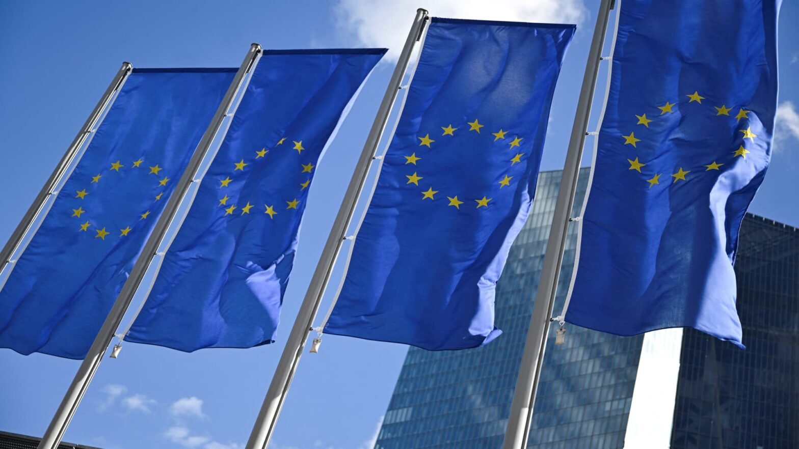 european-markets-set-to-start-the-new-trading-week-on-a-somber-note