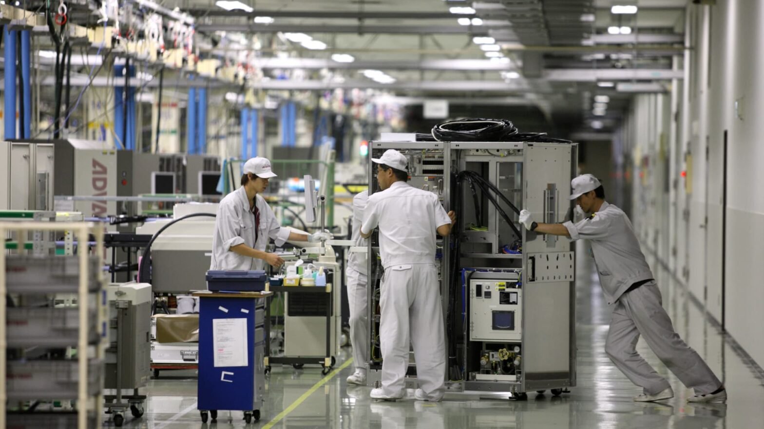 japan-chip-stocks-fall-as-deepseek’s-challenge-to-us.-ai-dominance-raises-worries-for-asian-tech-firms