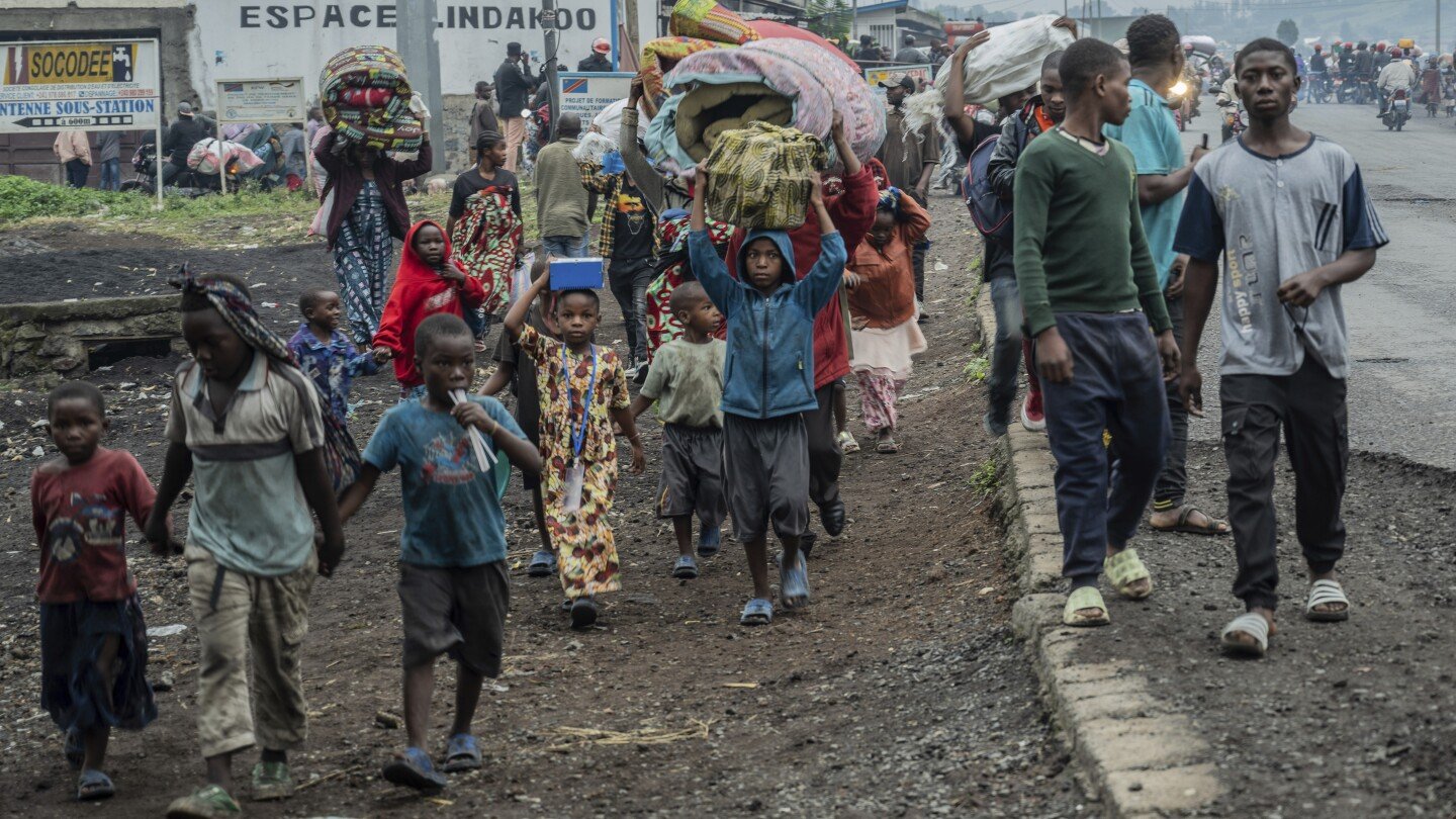 ap-photos:-thousands-flee-fighting-in-congo-as-rebels-claim-they’ve-captured-the-key-city-of-goma