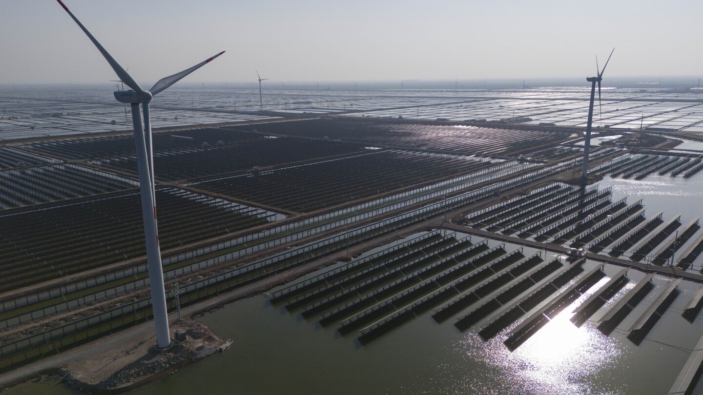 china-built-out-record-amount-of-wind-and-solar-power-in-2024