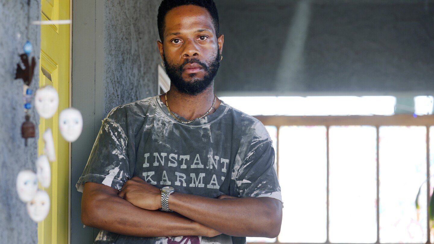 some-artists-lost-their-life’s-work-in-la-wildfires.-fellow-artists-are-helping-them-recover