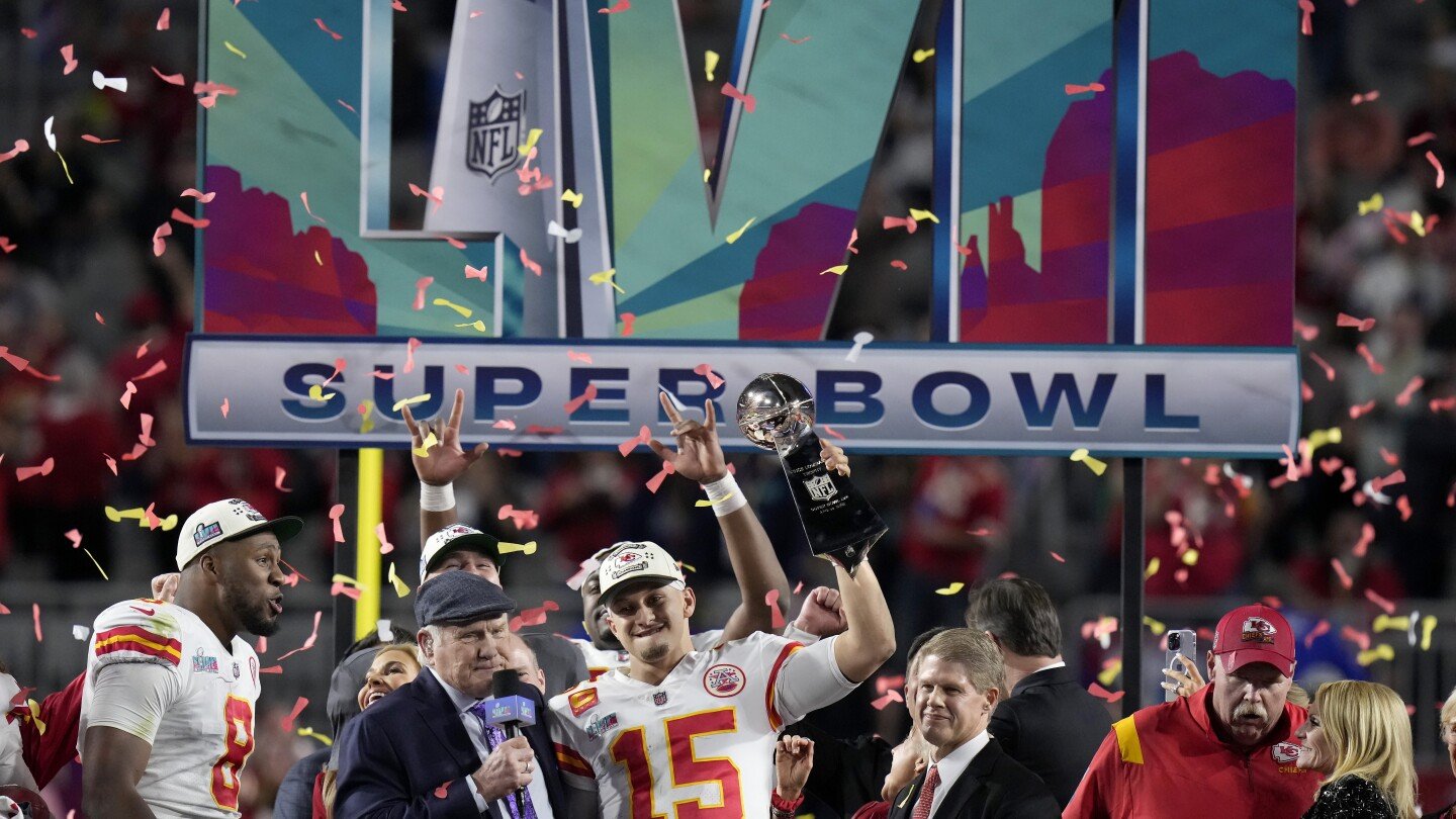 the-chiefs-will-seek-another-super-bowl-sweep-in-a-title-game-rematch-against-the-eagles