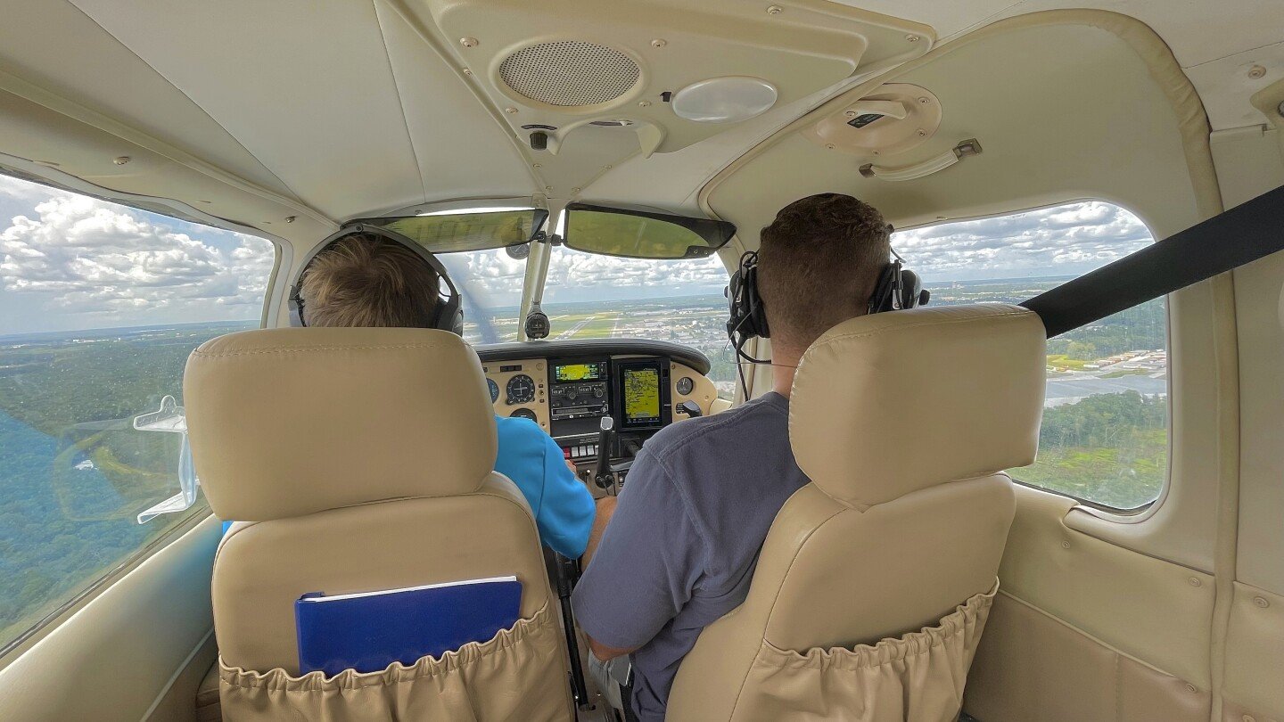 crews-in-midair-crash-included-2nd-generation-pilot-and-flight-attendant-‘full-of-life’