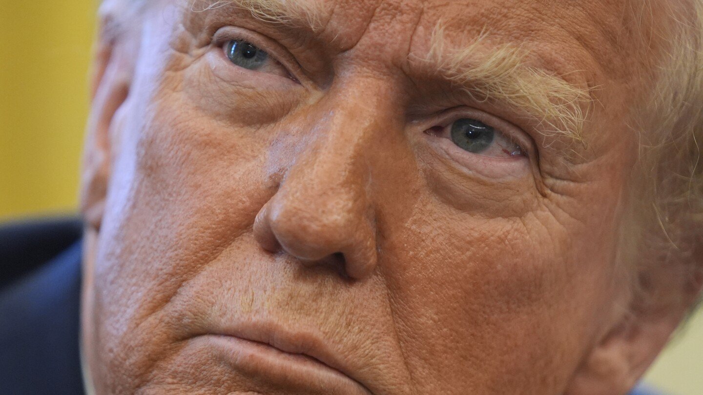 white-house-says-trump-tariffs-on-canada,-mexico-and-china-will-come-saturday.-no-word-on-exemptions