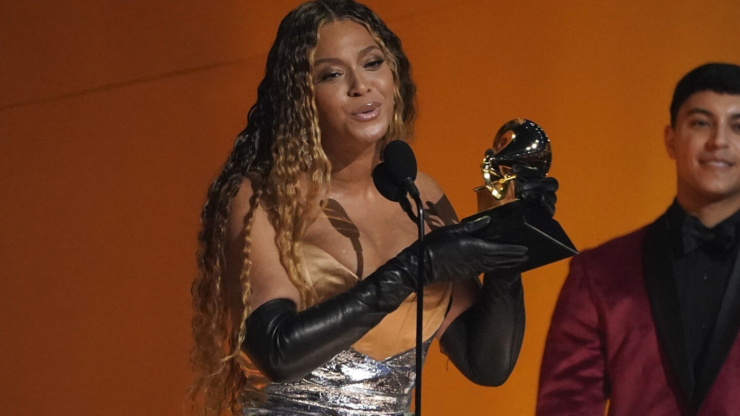 the-grammys-are-here-with-beyonce-leading-all-nominees-at-a-show-shaped-by-the-la-wildfires