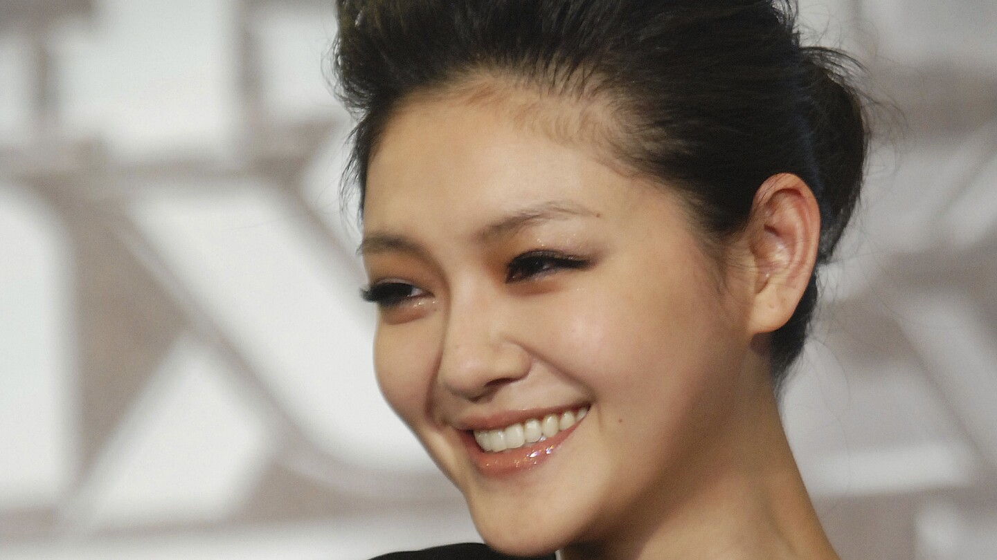 taiwanese-actress-barbie-hsu,-star-of-the-popular-drama-‘meteor-garden,’-dies-at-age-48