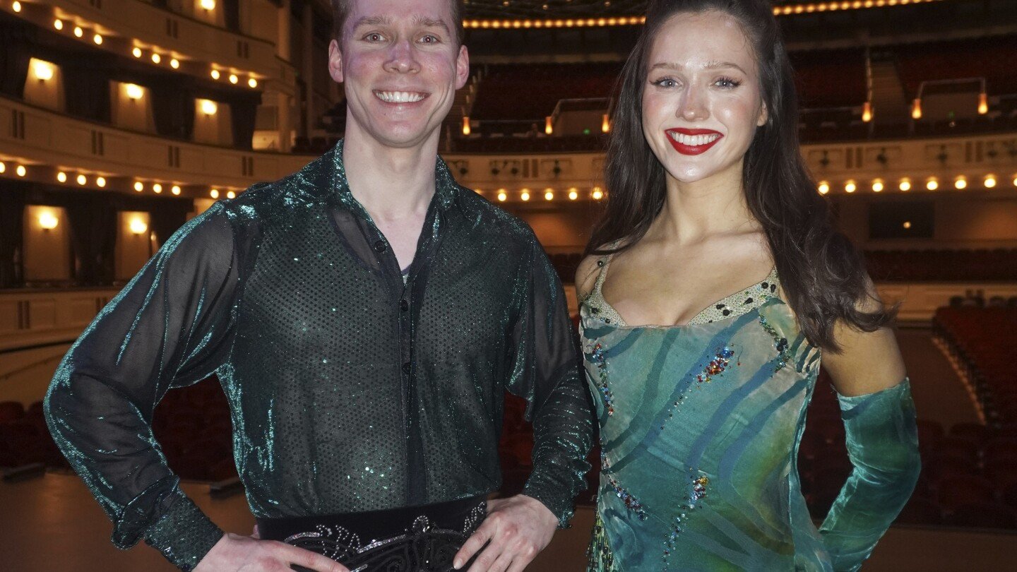 ‘riverdance’-tour-celebrates-its-30th-anniversary-with-a-pair-of-siblings-leading-the-way