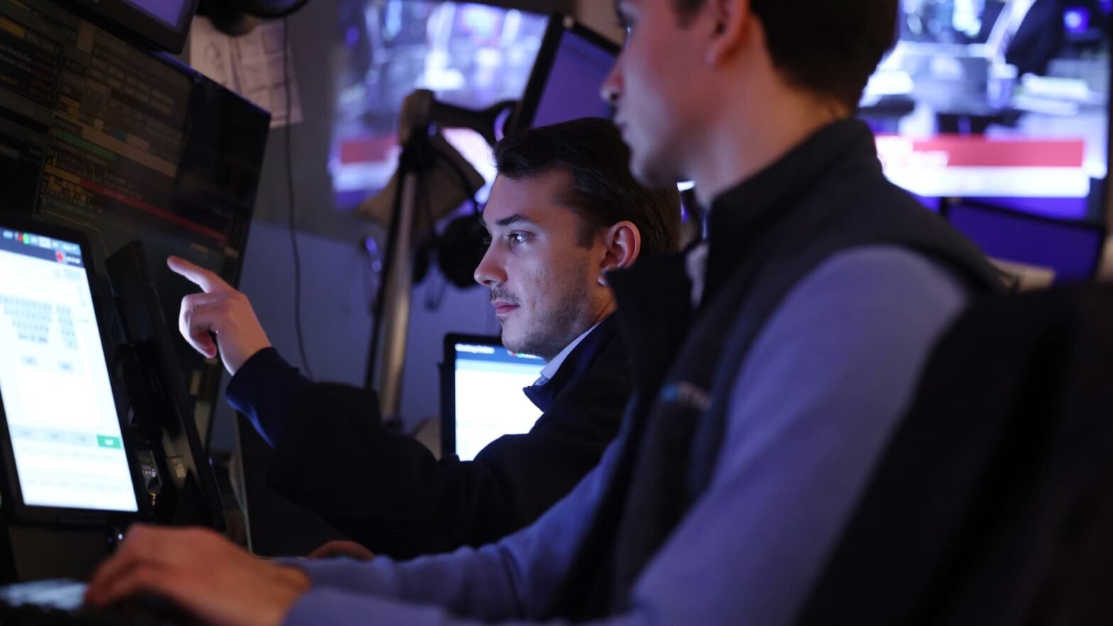 european-markets-set-to-open-lower-ahead-of-more-earnings-reports