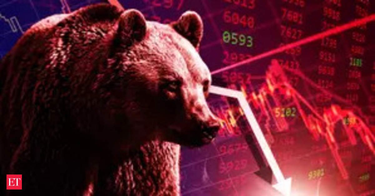 stock-market-today:-dow-jones-remains-steady,-nasdaq-and-s&p-500-fall;-alphabet,-amd-disappoint;-gold,-bitcoin-rise-amid-earnings-and-trade-tensions