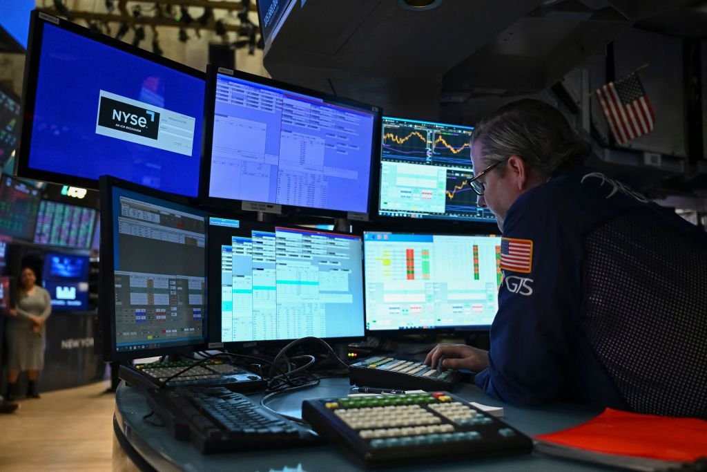 dow-jones-today:-stock-futures-point-to-lower-open-as-alphabet,-amd-slide-after-disappointing-earnings