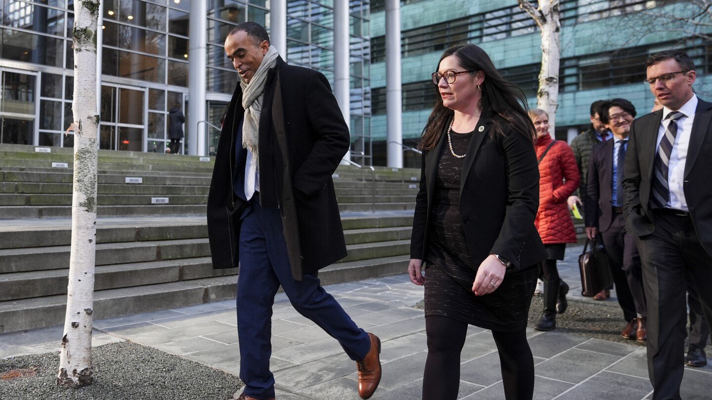 un-vistazo-a-los-casos-judiciales-en-torno-al-decreto-de-trump-sobre-la-ciudadania-por-nacimiento