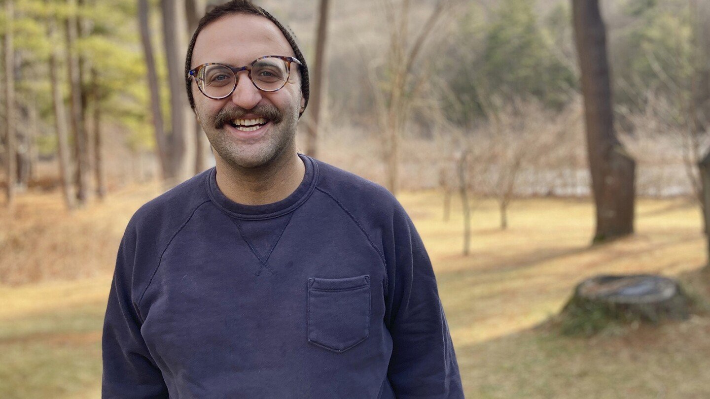 rejected-elsewhere,-these-lgbtq-jews-find-love-and-acceptance-in-the-connecticut-woods