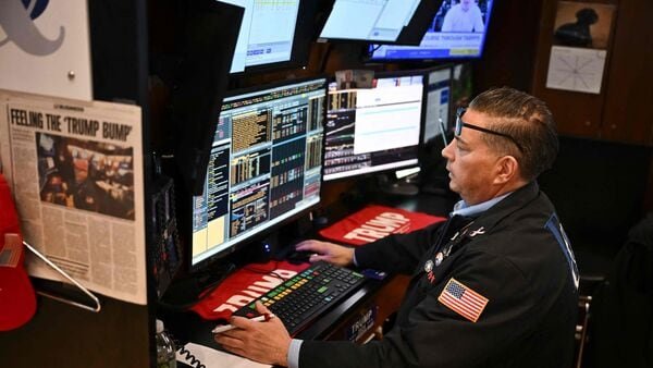 wall-street-today:-us-stocks-drift-after-big-earnings