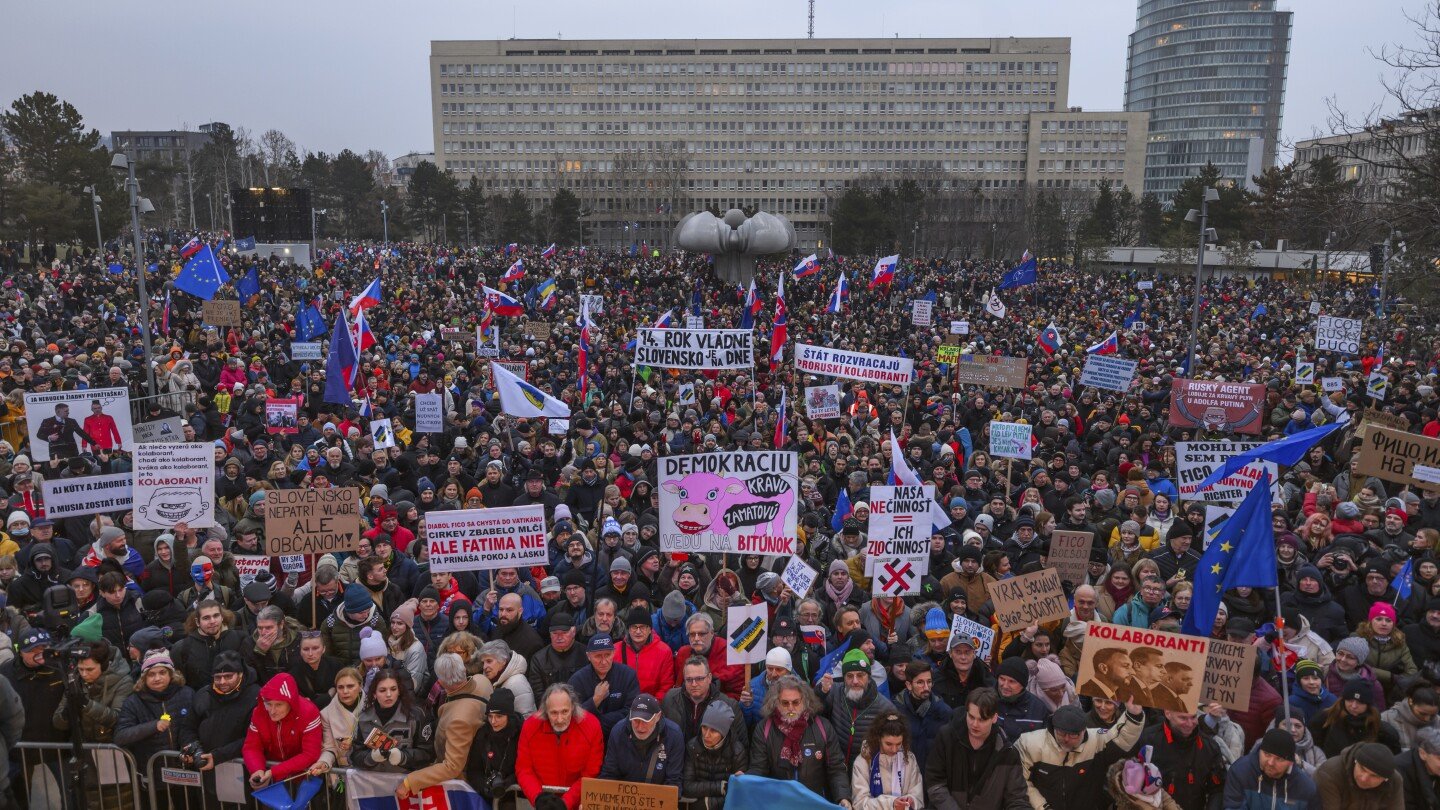 protestas-en-eslovaquia-exigen-salida-del-primer-ministro