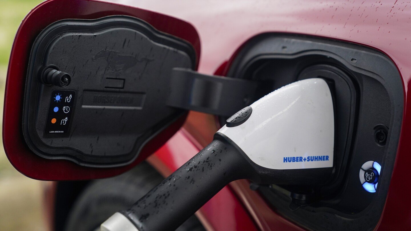 trump-is-trying-to-halt-the-ev-charger-buildout.-experts-say-it’s-not-that-easy
