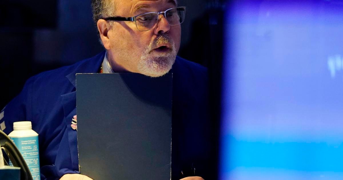 stock-market-today:-wall-street-takes-trump’s-latest-tariff-threats-in-stride,-and-indexes-rise