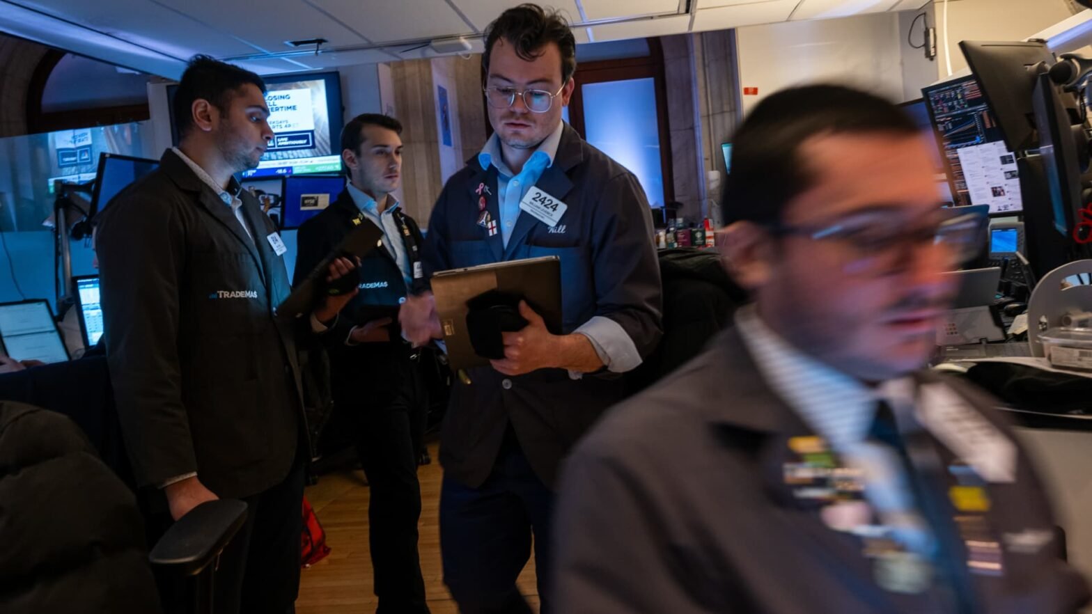 stock-futures-are-little-changed-as-investors-look-ahead-to-key-inflation-readings-due-this-week:-live-updates