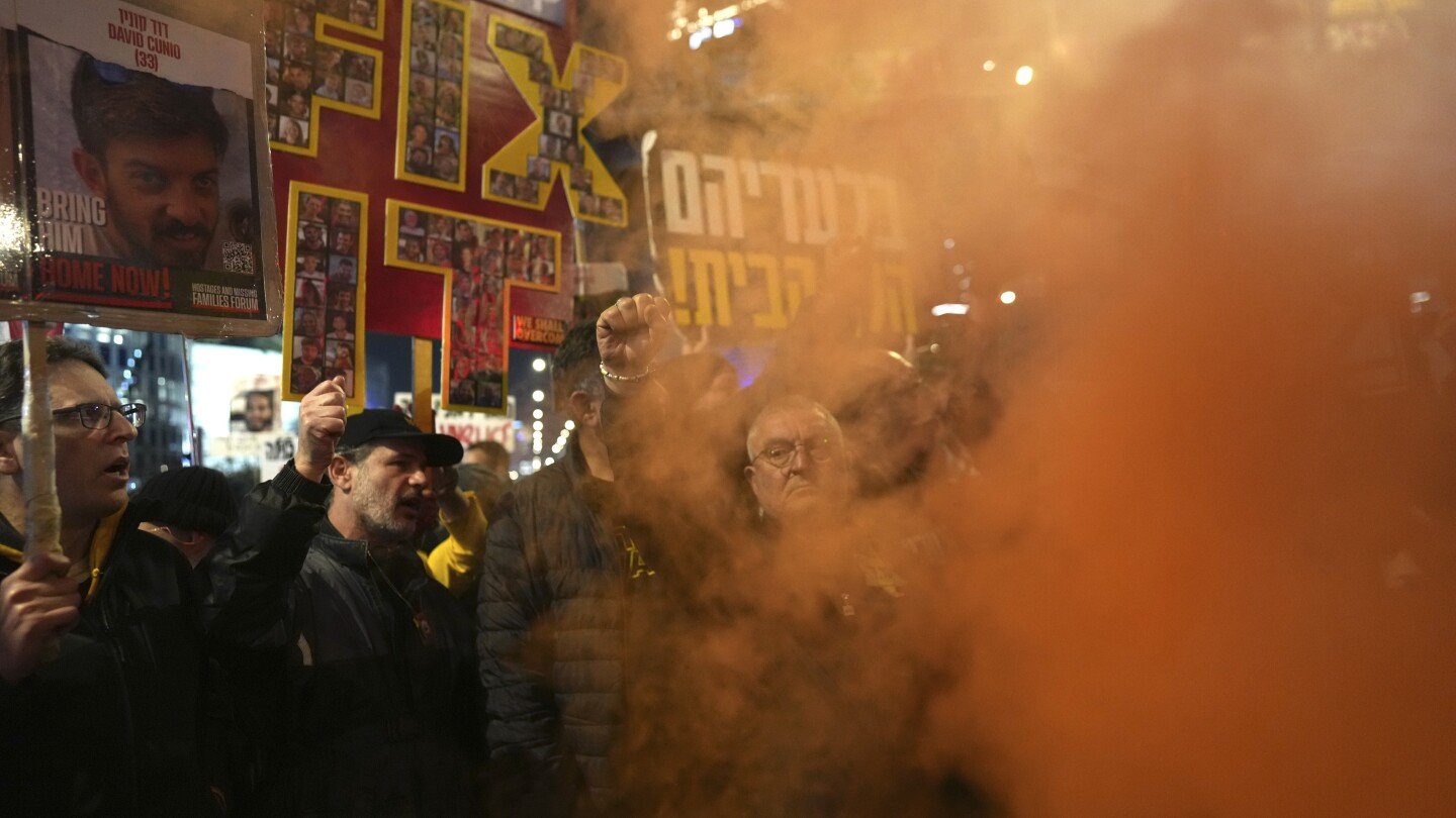 relatives-of-israeli-hostages-are-terrified-as-the-gaza-ceasefire-teeters