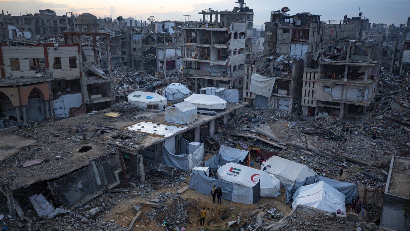 too-few-tents-entering-gaza-threatens-the-truce.-here’s-what’s-happening