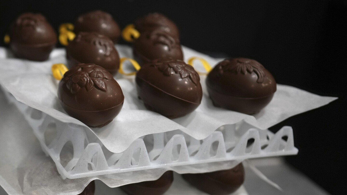chocolate-love-has-its-price-on-valentine’s-day-as-cocoa-costs-make-hearts-shudder,-not-flutter