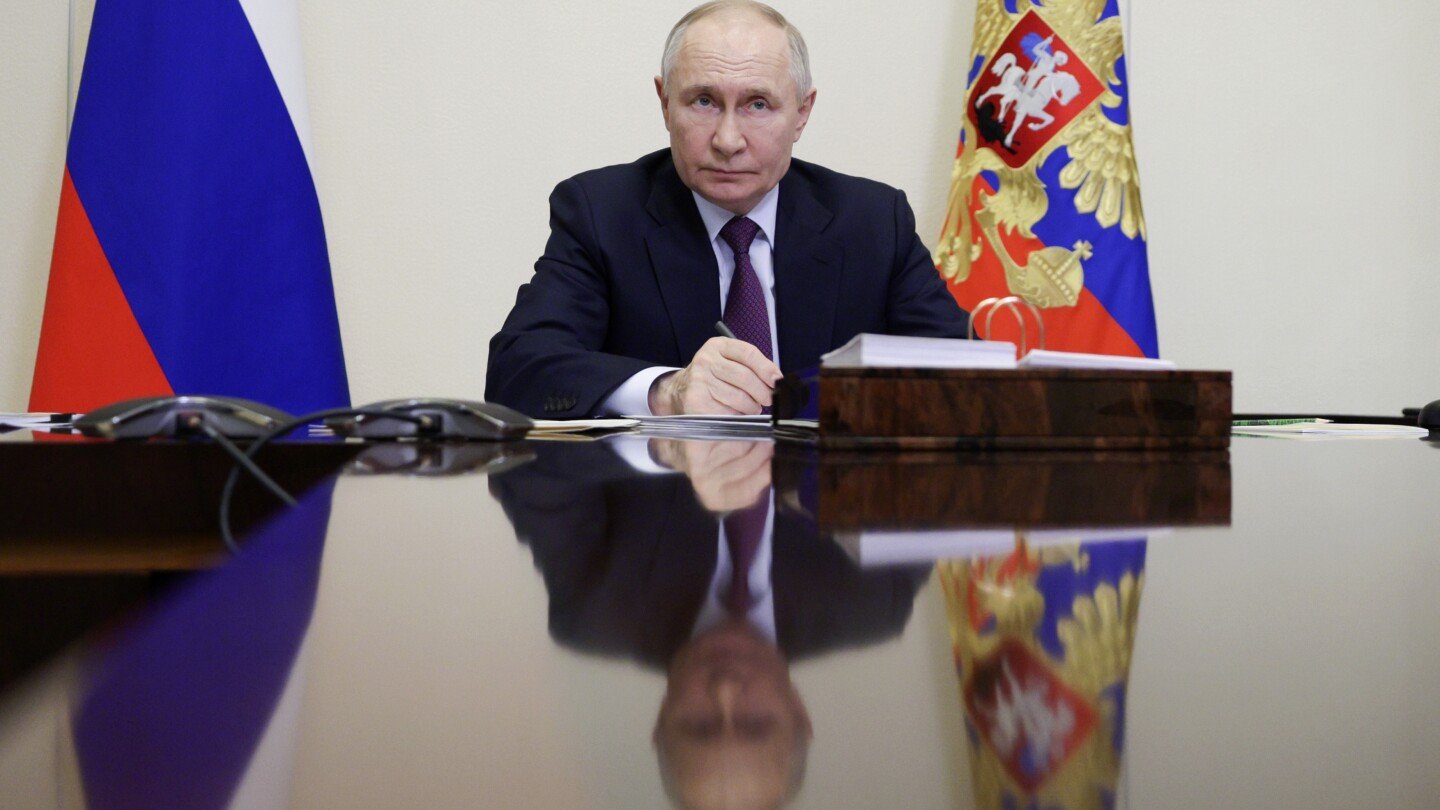 rusia-celebra-llamada-entre-trump-y-putin;-zelenskyy-advierte-que-no-aceptara-acuerdo-sin-consulta