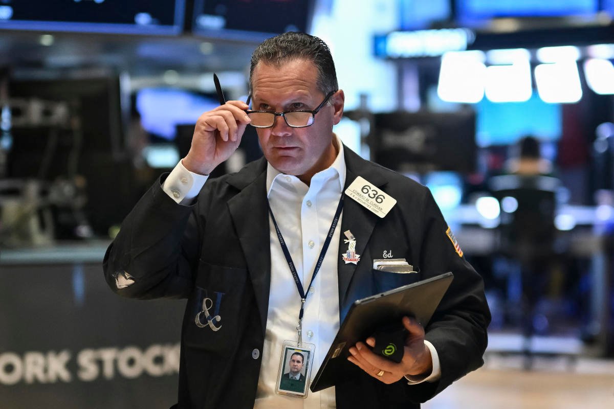 stock-market-today:-nasdaq-leads-dow,-s&p-500-higher-amid-latest-inflation-test,-trump’s-next-tariff-salvo