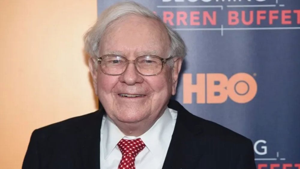 warren-buffett-went-on-the-prowl-in-q4-we-will-soon-know-more.