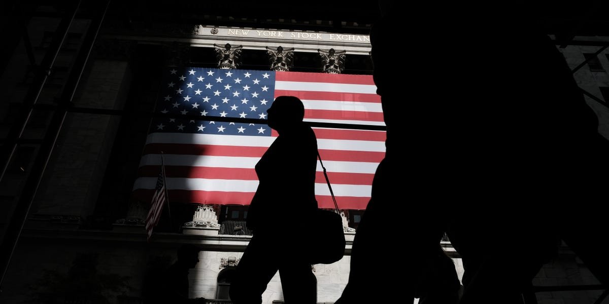 everyday-investors-and-big-institutions-are-divided-on-the-future-of-the-stock-market