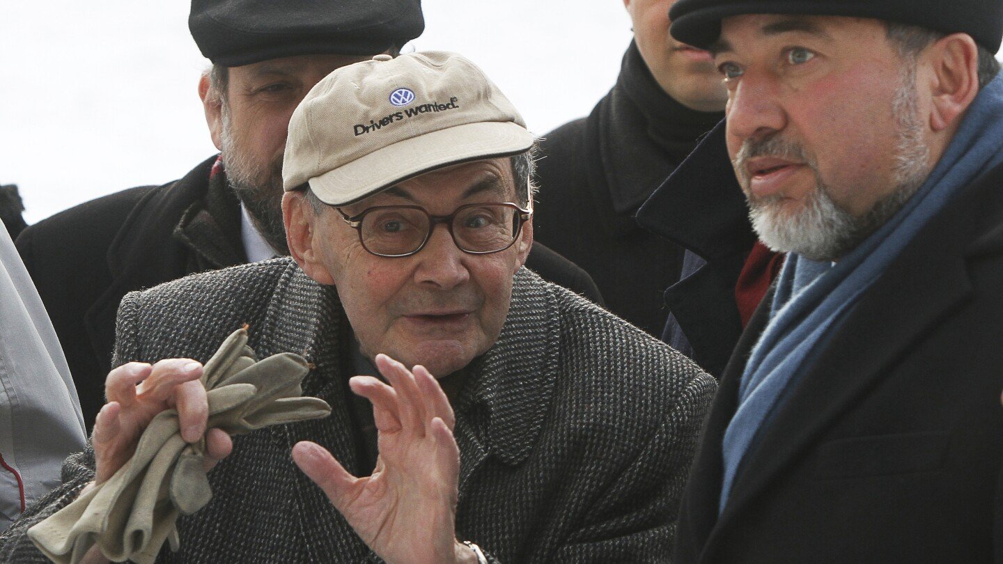 marian-turski,-auschwitz-survivor-who-warned-of-danger-of-indifference,-dies-at-98