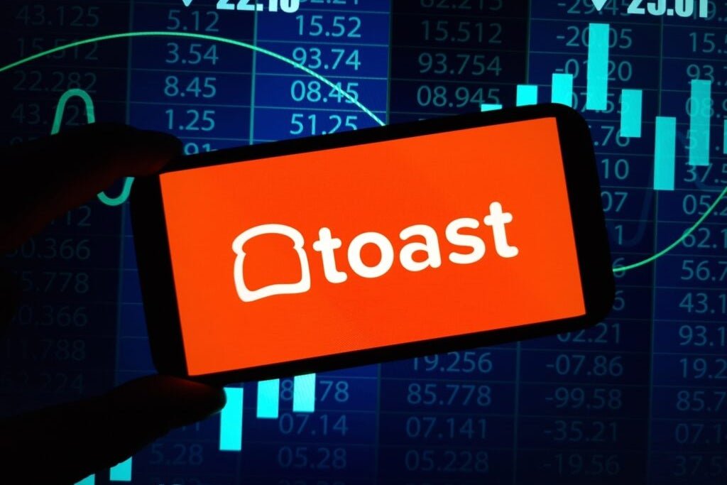top-wall-street-forecasters-revamp-toast-price-expectations-ahead-of-q4-earnings