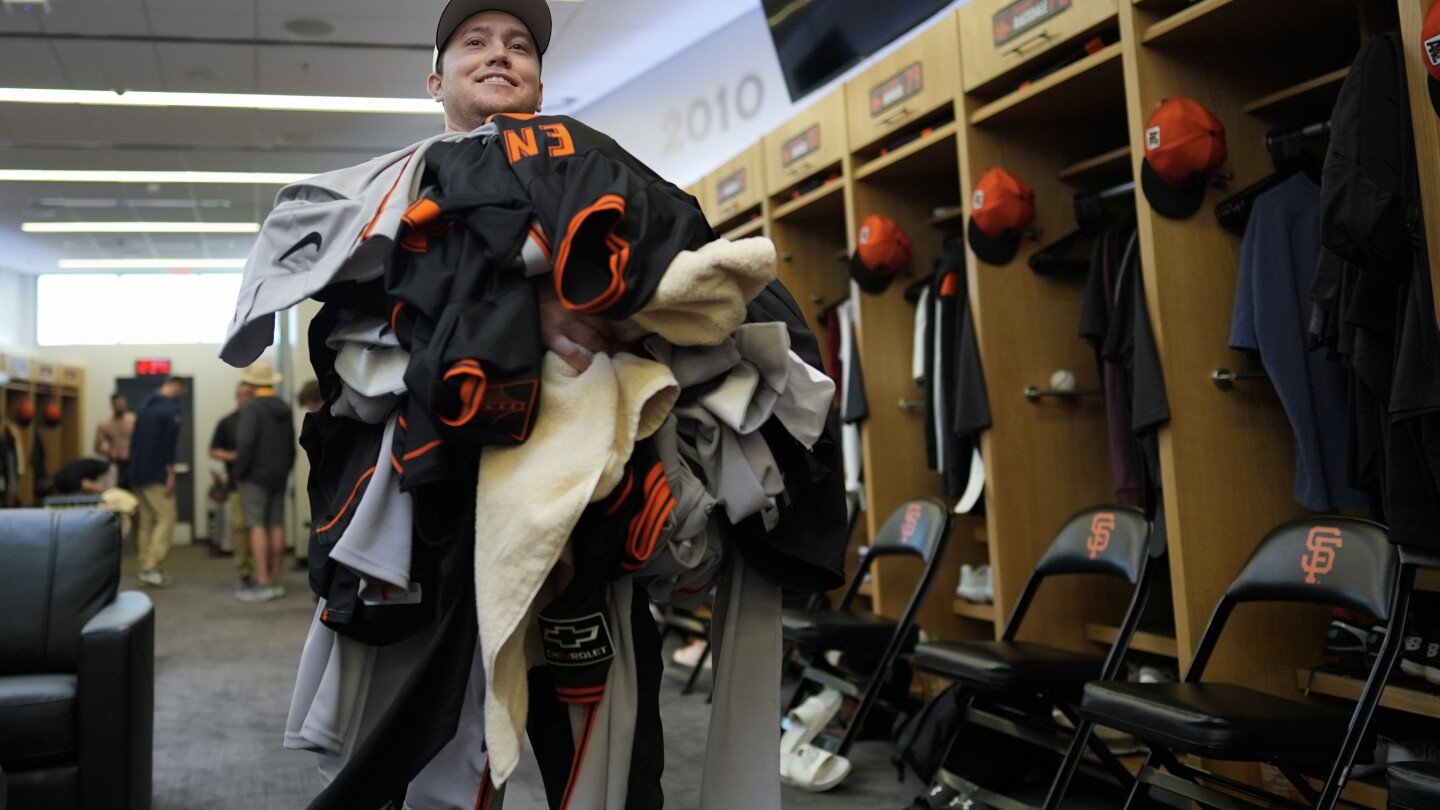 learn-a-few-laundry-secrets-from-the-baseball-pros-—-the-clubhouse-staffers-who-wash-mlb-uniforms