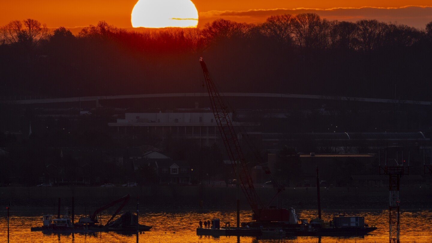 esposa-de-victima-de-choque-aereo-en-dc-presenta-demanda-de-$250-millones-contra-aviacion-y-ejercito