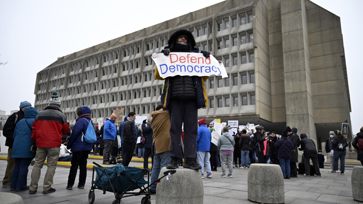 hundreds-rally-against-firing-of-federal-workers,-emphasizing-threats-to-public-health