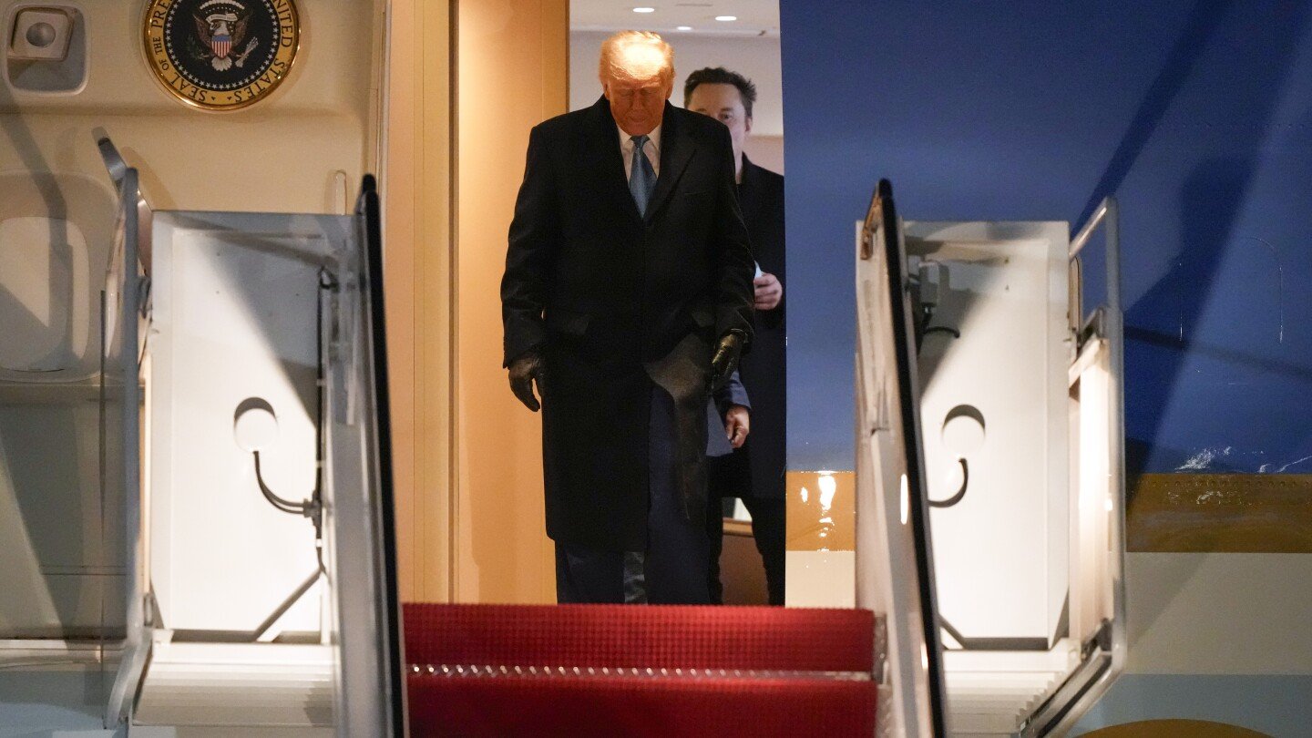 trump-wants-to-know-if-there’s-gold-in-fort-knox.-(there-is)