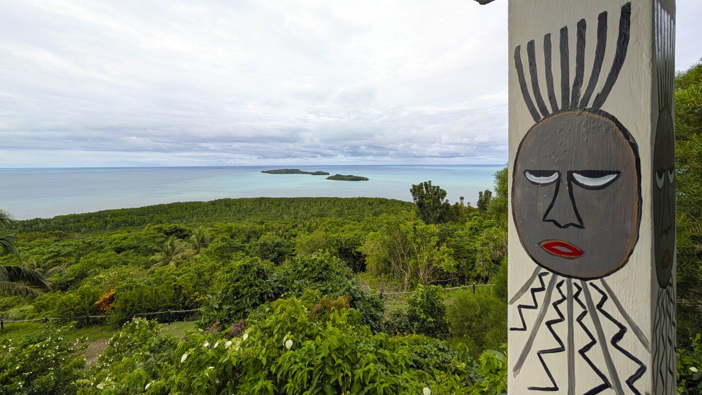 the-pacific-diving-paradise-of-palau-wants-travelers-to-explore-its-cultural-depths,-too