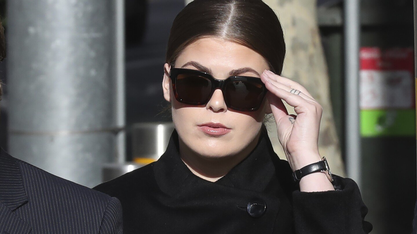 wellness-blogger-belle-gibson-lied-about-having-cancer.-years-later,-australia-is-still-chasing-her