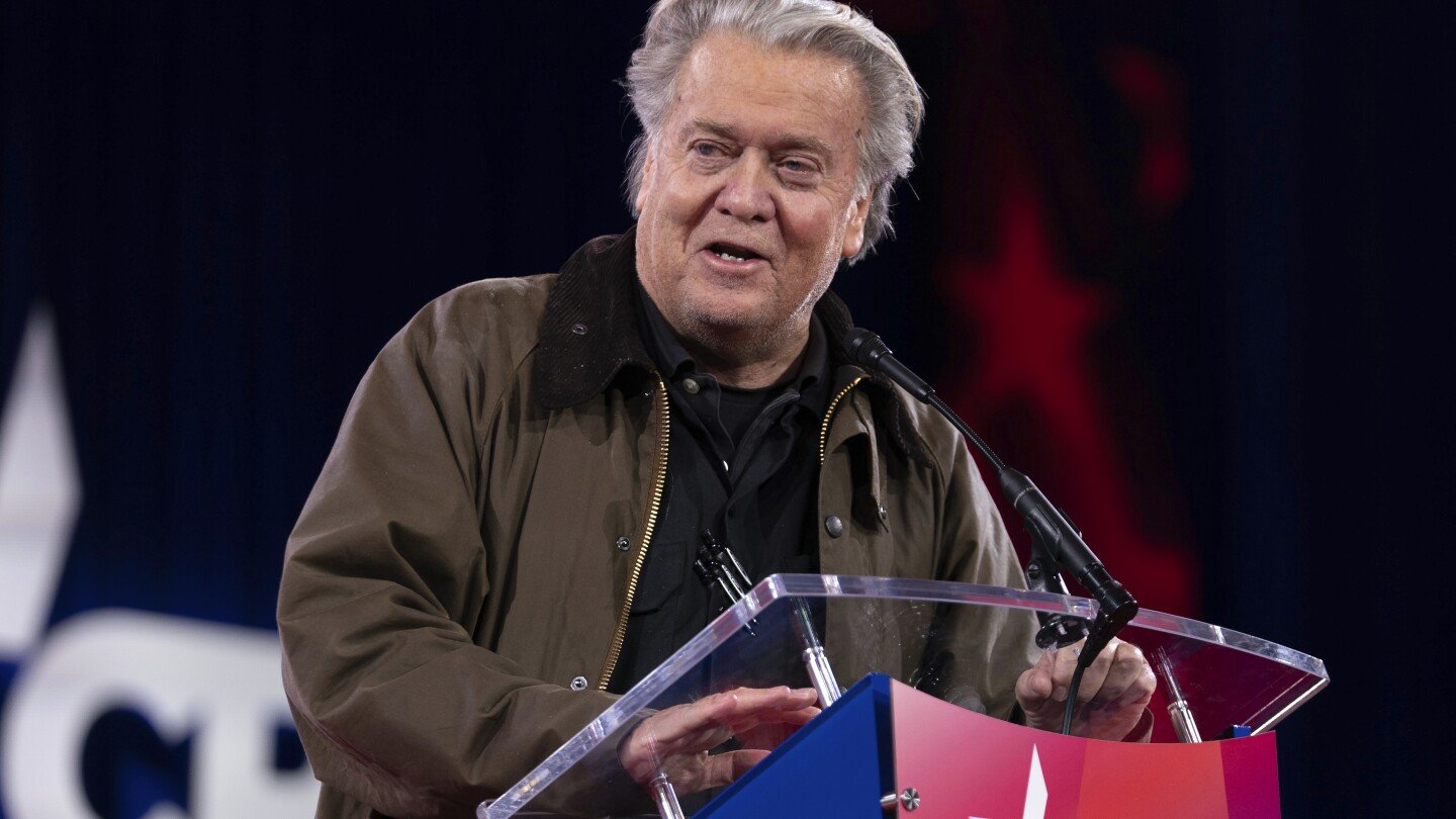 steve-bannon-is-accused-of-doing-a-straight-arm-nazi-salute-at-cpac-but-says-it-was-just-‘a-wave’